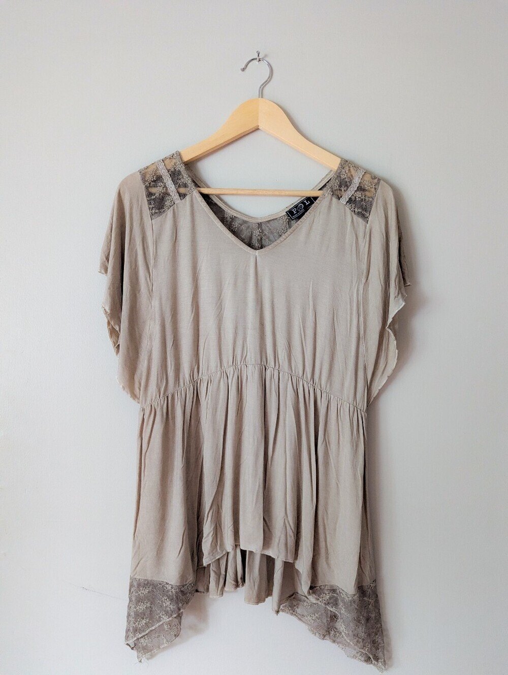 POL Lacey Distressed Draped Greige Top